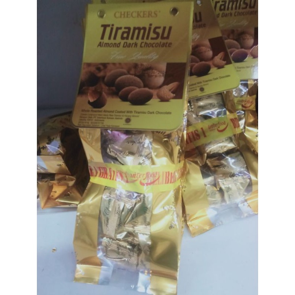 

Cokelat Checker Tiramis Almond dark 300grm.