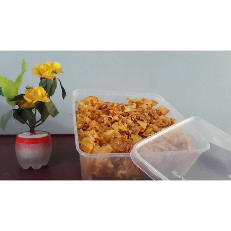 

keripik singkong / keripik singkong rasa pedas manis / keripik singkong lezat