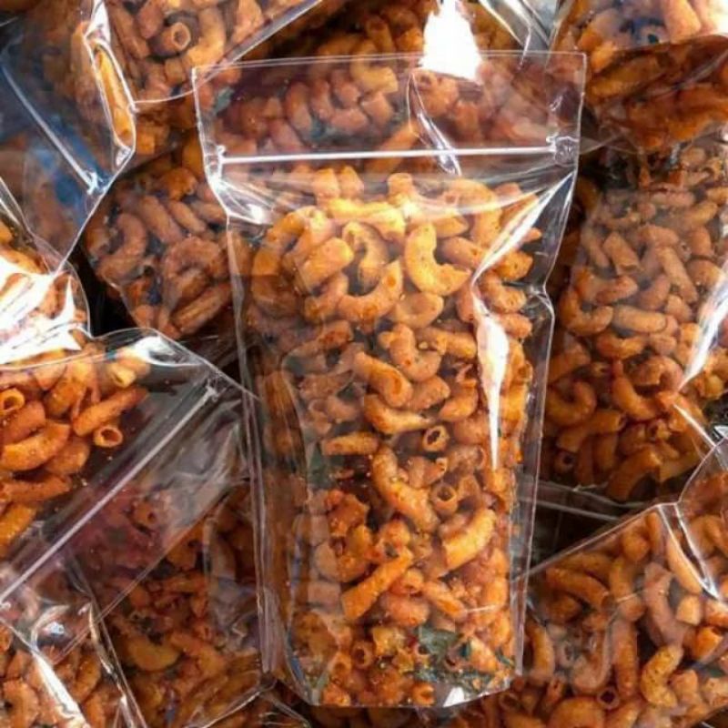 

Makaroni Pedas Cuck Rasa Spesial kemasan 90 gram