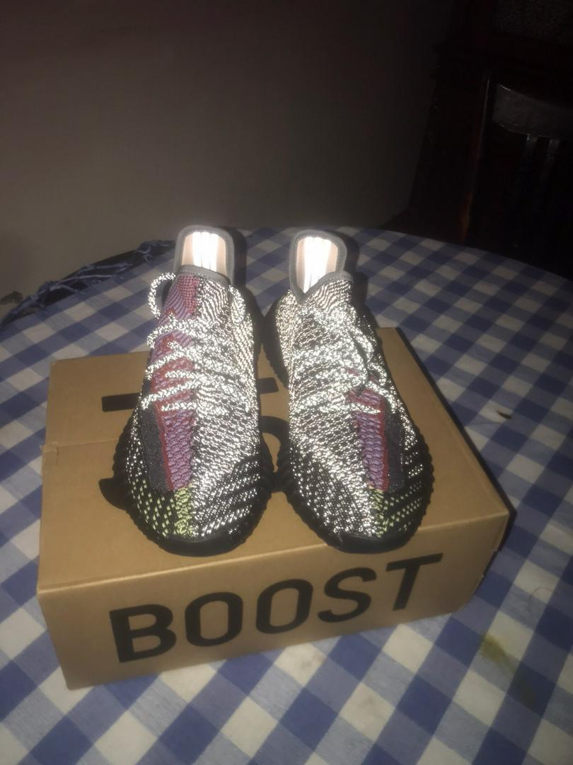 reflective yeezy yecheil