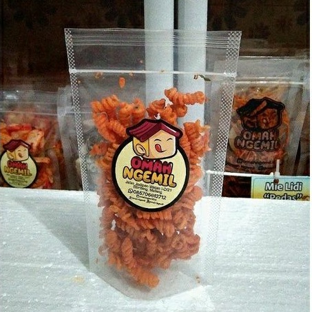 

[TERMURAH] CAMILAN MURAH BY OMAH NGEMIL/MAKARONI ULIR PEDAS DAUN JERUK 50 GRAM