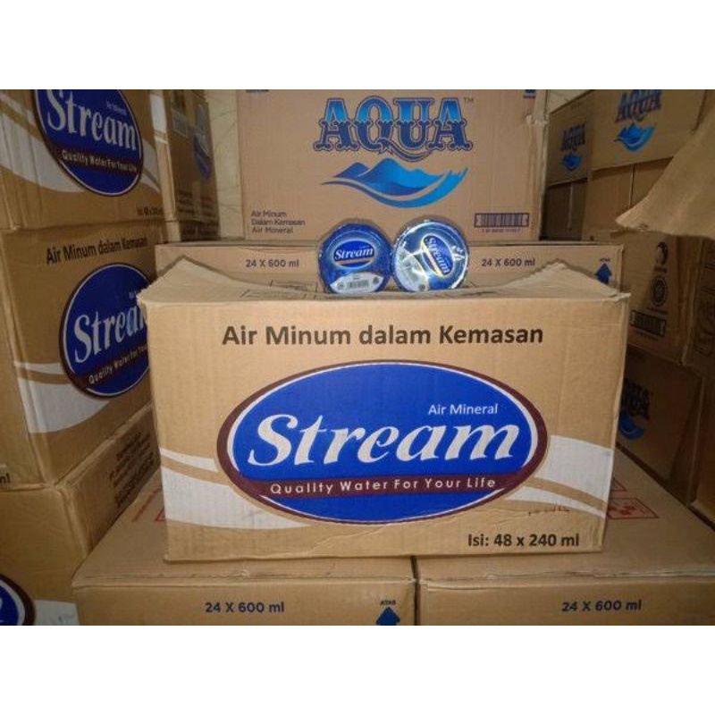 Stream/ air cup air mineral kemasan gelas cup dus 48x220ml