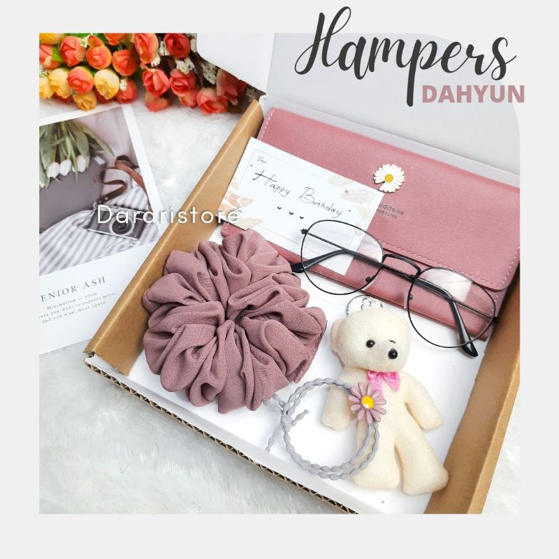 Hampers Dompet Dahyun  Dararistore, wallet korean style, gift box hadiah ulang tahun, wisuda dll