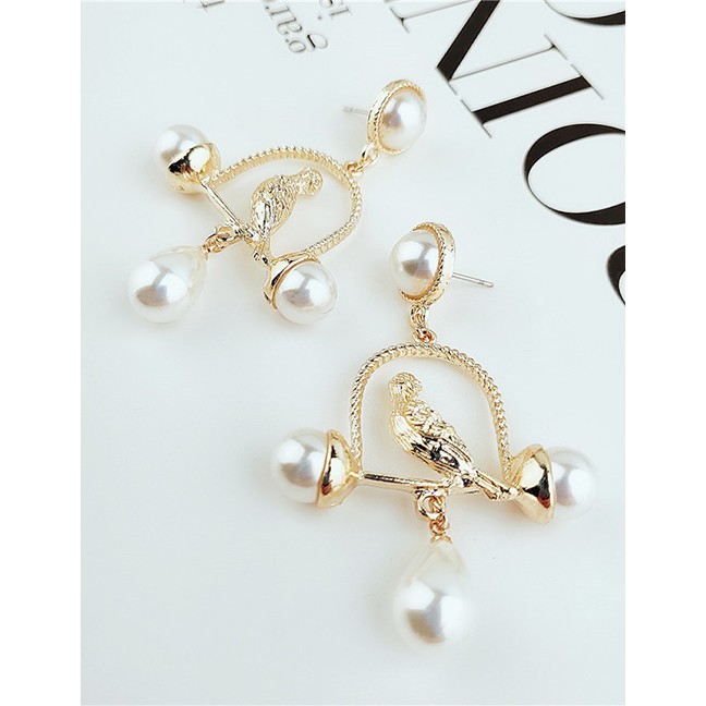 LRC Anting Tusuk Fashion Gold Brass Bird Earrings F40659