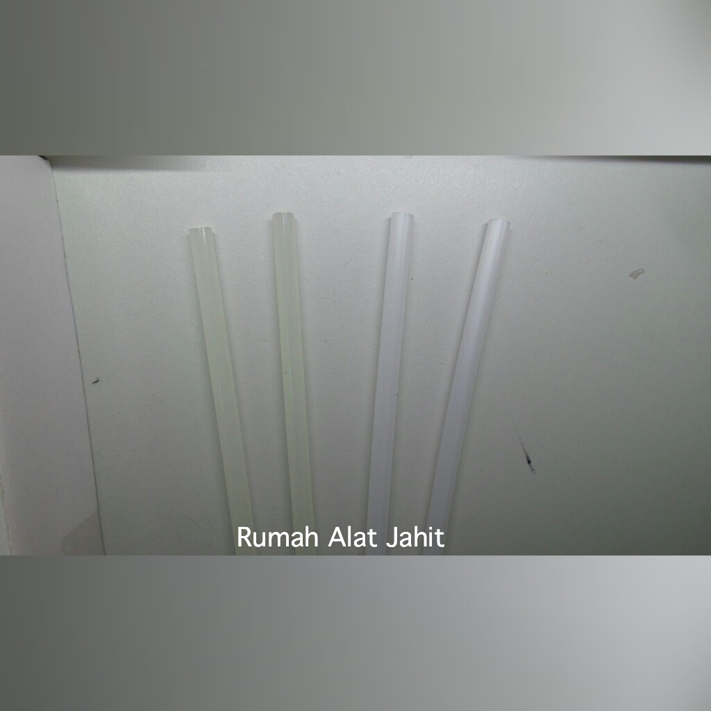 Isi atau Refill Lem Tembak Ukuran Kecil (1 kg)