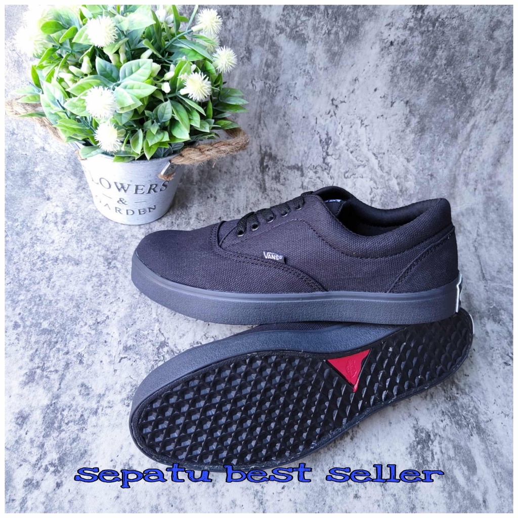 Sepatu Vans_Era Authentic warna Full Black Hitam Polos Sepatu sekolah kuliah gaya