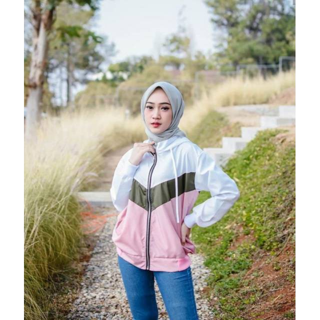 JUMBO CUCI GUDANG PROMO TERMURAH BERKUALITAS Yuki jaket | zipper jaket wanita