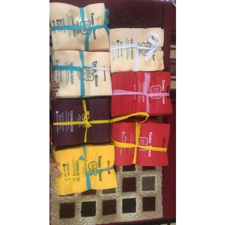

COD PAKET 50 TAS SPUNBOND MURAH GOODIE BAG GOODIEBAG/ TAS SPUNBOND TALI / TAS WEDDING / TAS UNDANGAN / TAS UNDANGAN SPUNBOND / TAS SPUNBOND SABLON /TAS SOUVENIR / TAS SOUVENIR MURAH / TAS SOUVENIR SPUNBOND / TANPA TALI 20 X 26 CM TAS SOUVENIR SABLON
