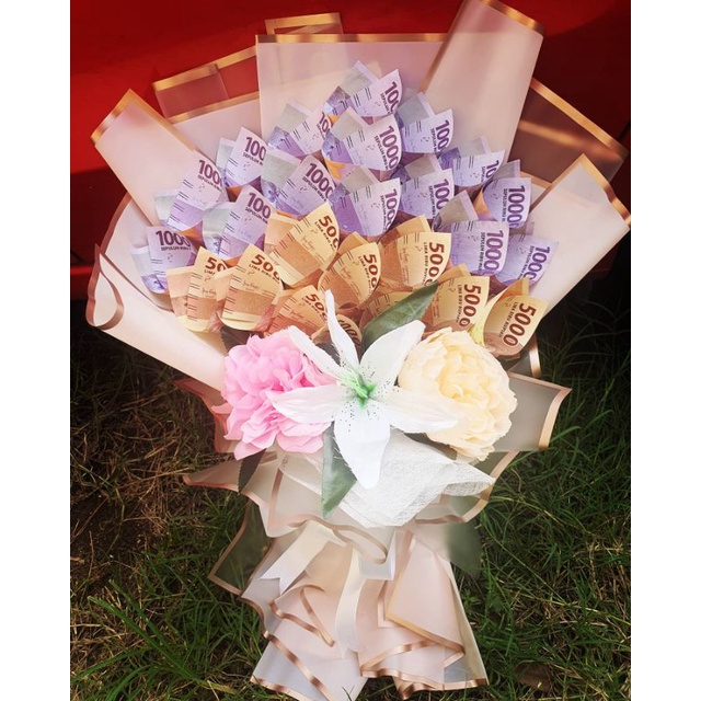 

BUKET/BOUQUET MONEY (HARGA HANYA JASA DAN HIASAN FULL AKSESORIES)