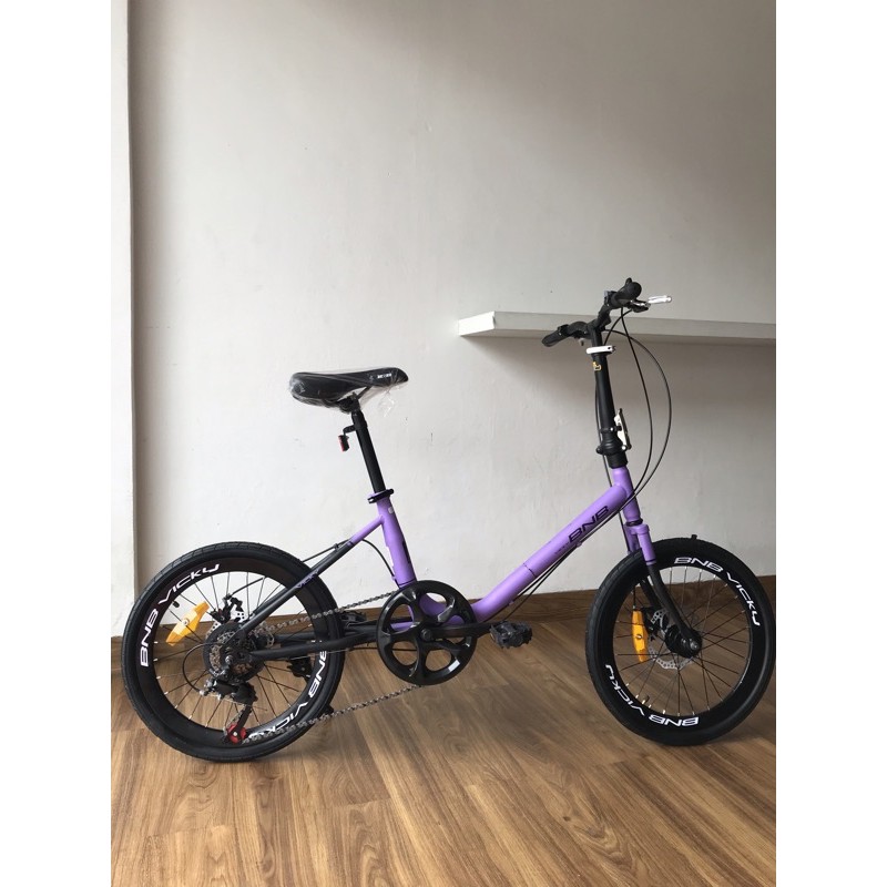 Bike N Bike - Sepeda Minion BNB Vicky Ukuran 20 Inch-Purple