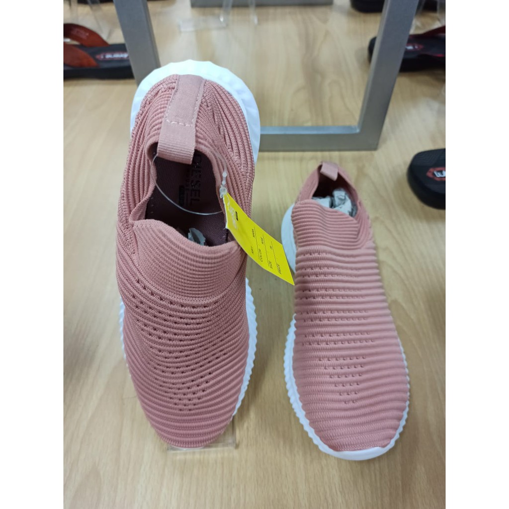DIESEL HOUSE SEPATU WANITA REMAJA/ SKU-08081362/ ART-MARA