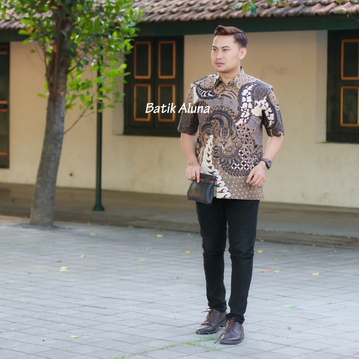 BAJU BATIK PRIA Batik Pria Lengan Pendek Premium Hem Kemeja Batik Pria Lengan Pendek Lapis Furing Katun Primis Premium Halus Motif Terbaru Srangen Solo FASHION BATIK ALUNA  BATIK ALUNA OFFICIAL STORE ALUNA BATIK