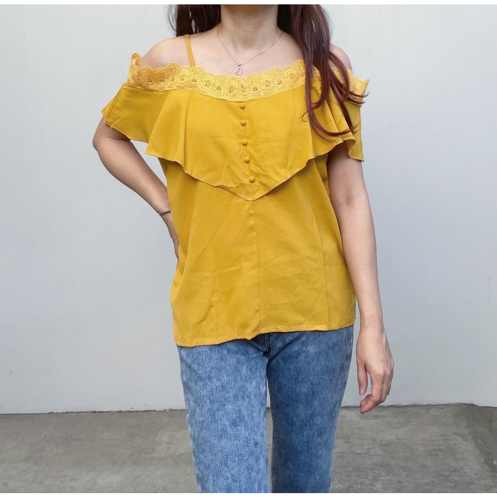 SL217 - Cute  Sabrina Top Lace Mustard