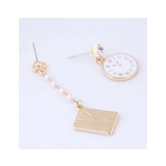 LRC Anting Tusuk Fashion Clock Shape Decorated Earrings A52202