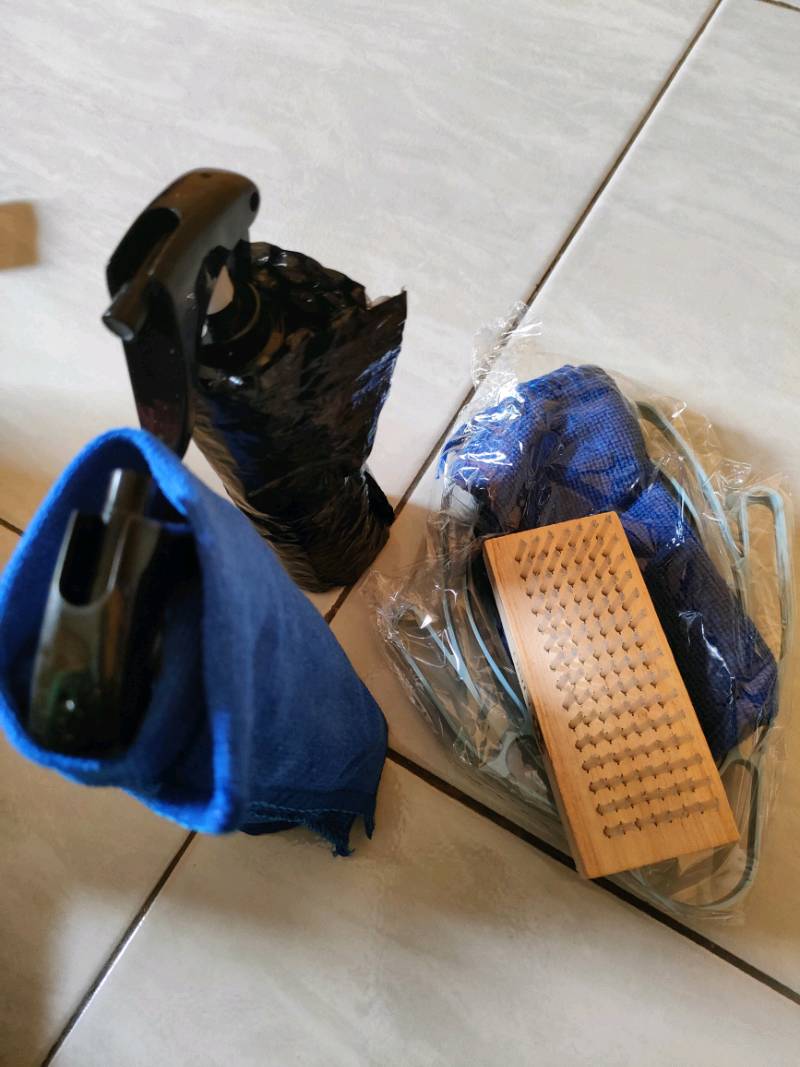 Paket Hemat Pembersih Sepatu Snakers Pria Paket Hemat Pembersih Sepatu Snakers Wanita Paket Hemat
