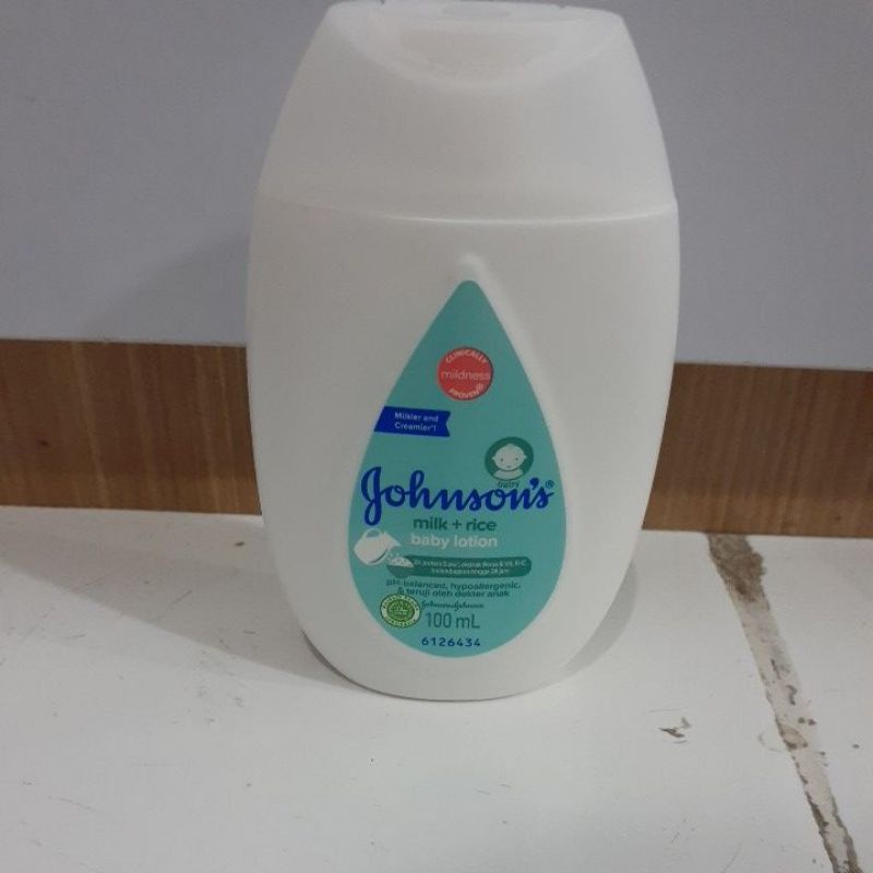 Johnson's Milk &amp; Rice Baby Lotion 100 ml Dan 200 ml