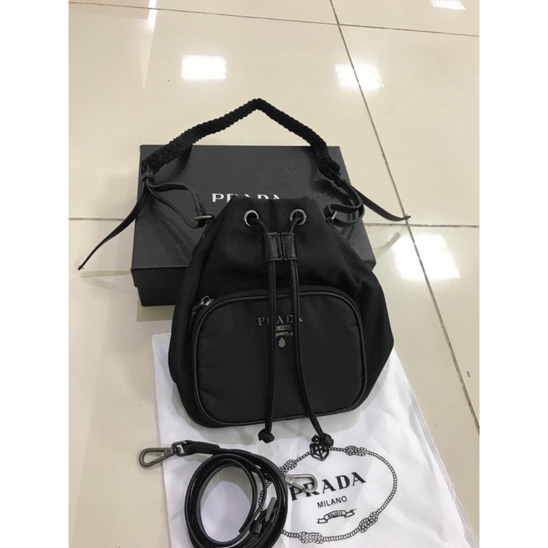 prada bucket bag+prada serut+prada drawstring+tas prada+prada+prada bucket+tas wanita+tas cewek