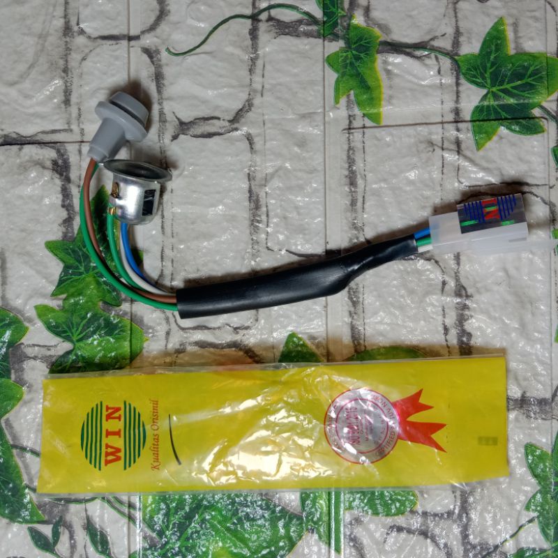 COB Lampu Depan Fitingan Lampu Depan 1 Set Honda Supra X 125 Old Langsung Pasang PNP Merk WIN