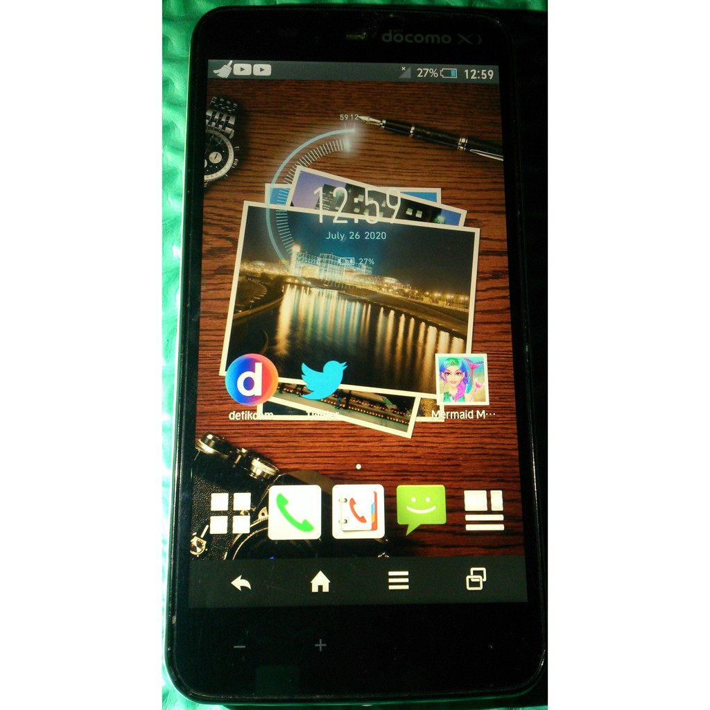 Sharp SH01F Ram 2 internal 32GB