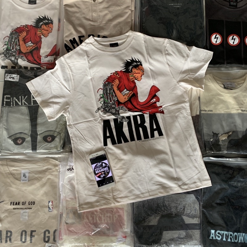 GIANT TEE JAYS AKIRA