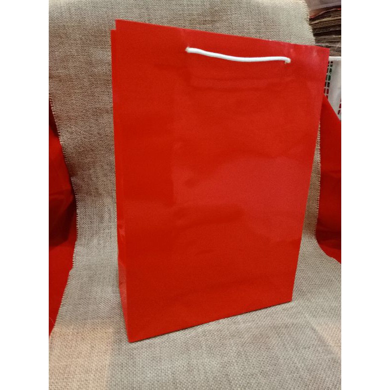 

paper bag polio glossy merah bahan tebal isi 12 pcs terlaris