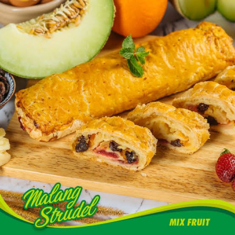 Malang Strudel - Teuku Wisnu - Oleh-Oleh Kota Malang (Pengiriman Hanya Untuk Di Pulau Jawa)