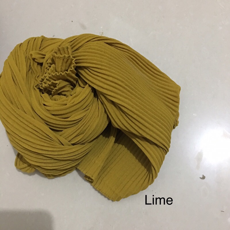 [TANPA GARIS TENGAH] FULL PLISKET PASHMINA pashmina plisket ceruty babydoll pasmina plisket-Lime