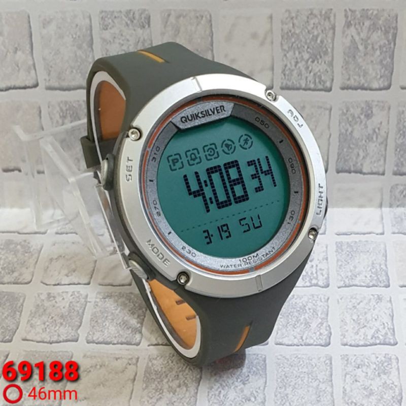 jam tangan terbaru QS RubberD.4.5cm IDR 100.000