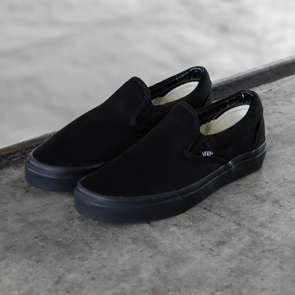 [BNIB]  SNEAKERS VANS SLIP-ON CLASSIC FULL BLACK GLOBAL SEPATU SKATEBOARD CASUAL SPORTY-2