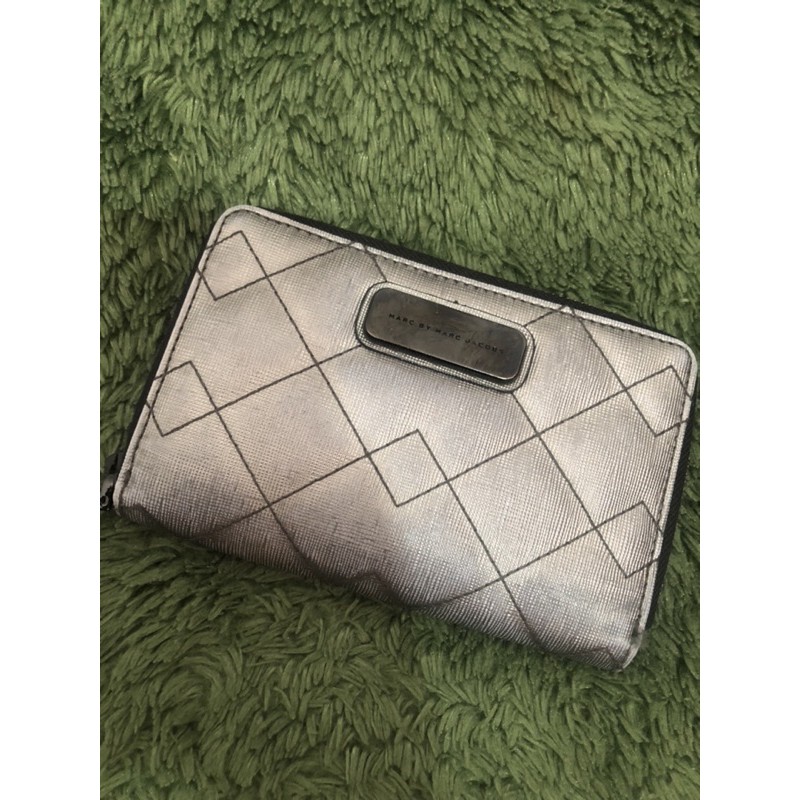 preloved dompet marc by marc jacobs