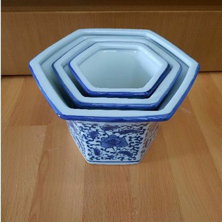 Pot tanaman keramik segi enam set isi 3 ukuran diameter Pot tanaman keramik segi enam set isi 3 ukuran diameter