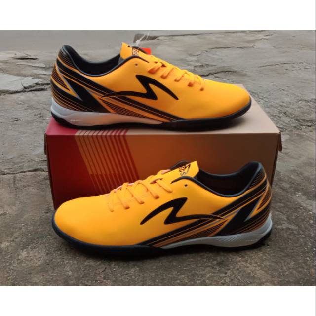 Sepatu Futsal Specs Accelerator Lightspeed 20 In-Orange Pop/Black/siver