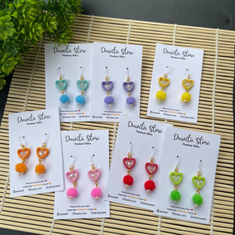 HANDMADE ANTING ANAK/DEWASA KAITAN PLASTIK/GOLD MOTIF LOVE POM2