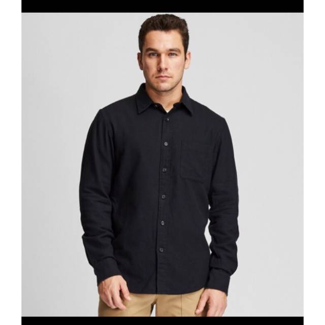 Kemeja Flanel polos hitam Uniqlo