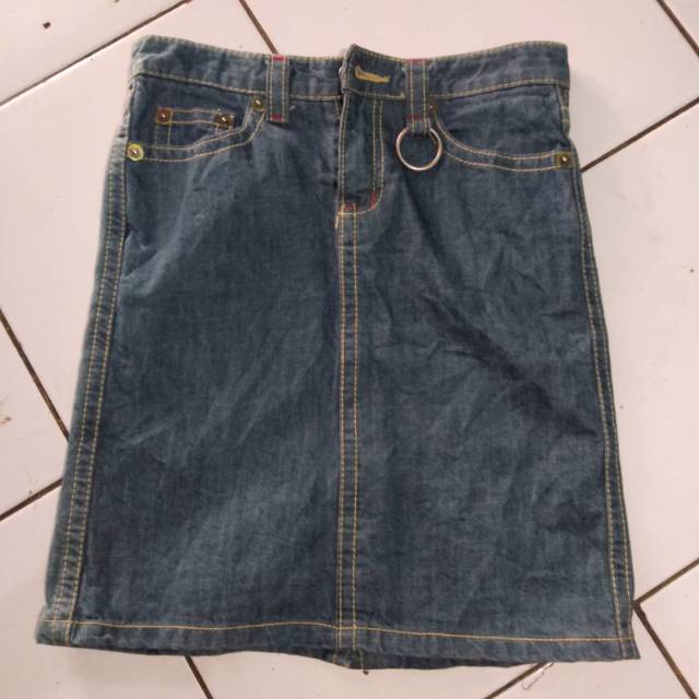 preloved rok jeans / preloved rok denim