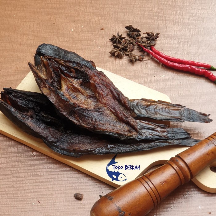Ikan Sale 500gram / Ikan Asap / Ikan Limbat Kering / Ikan Lalai