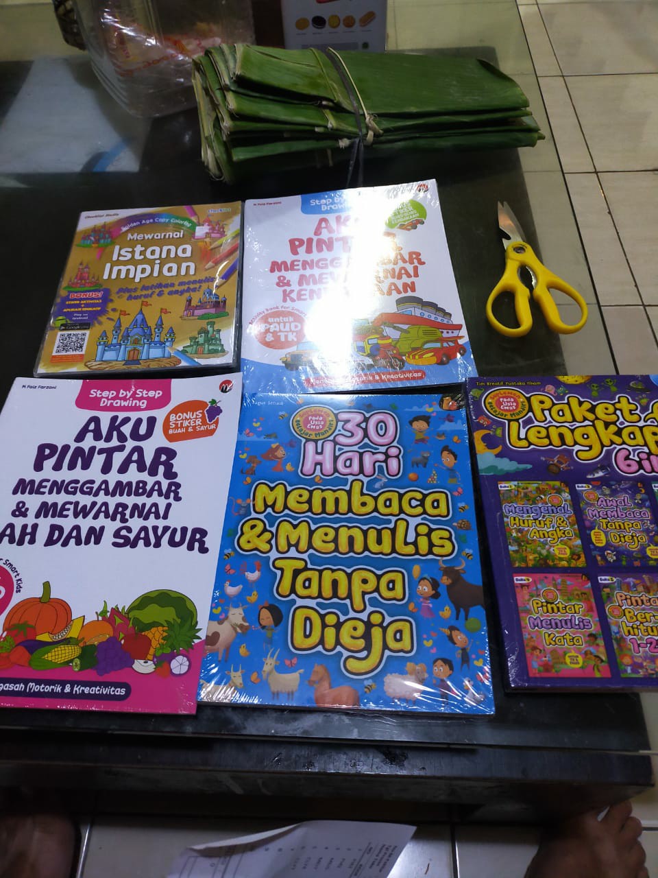 BUKU MEWARNAI ANAK AKU PINTAR MENGGAMBAR & MEWARNAI BUAH DAN SAYUR UNTUK TK & PAUD
