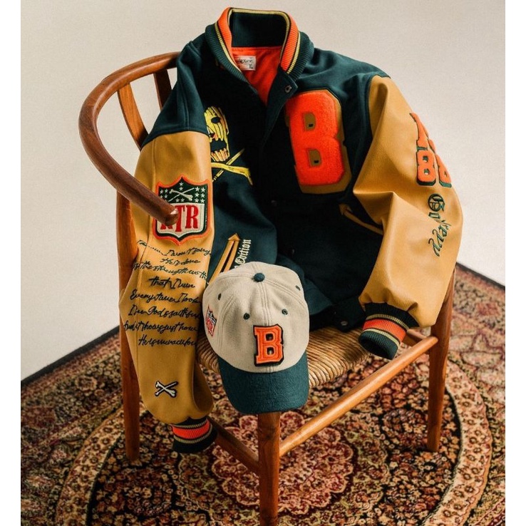 VARSITY CHAMP JACKET RAW TYPE RIOT X BRYANT BRAVO EDITION ORIGINAL FULL SET CAP. JAKET RAWTYPE RTR