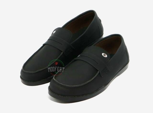 SEPATU SLIP ON KULIT MOOFEAT MOCCASIN