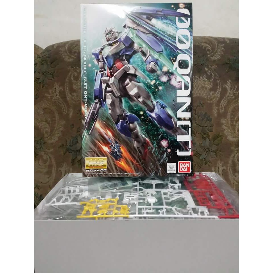 MG 1/100 00Qant Gundam Bandai
