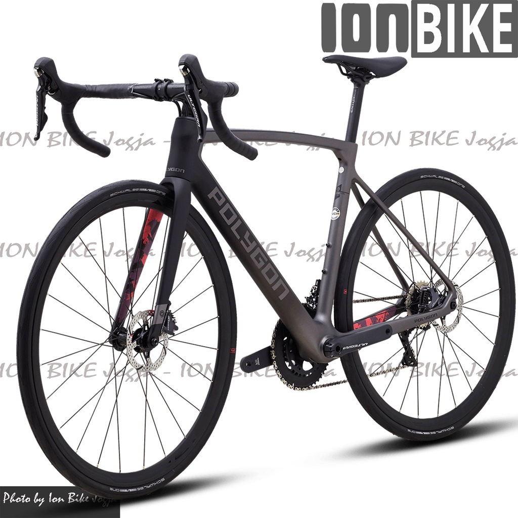 Polygon Strattos S8D 700c 11 Speed Black BA 2022 - Sepeda Balap Polygon Strattos Discbrake Ultegra -