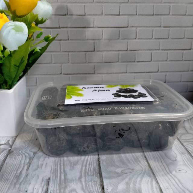 

Kurma ajwa premium