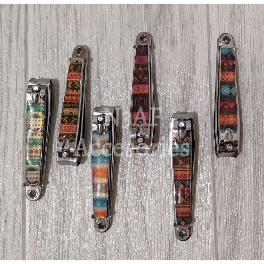 Gunting Kuku Motif Batik Besar
