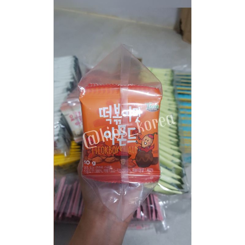 아몬드 Toms Farm Almond Tteokbokki, Snack Korea, Makanan Korea Topokki