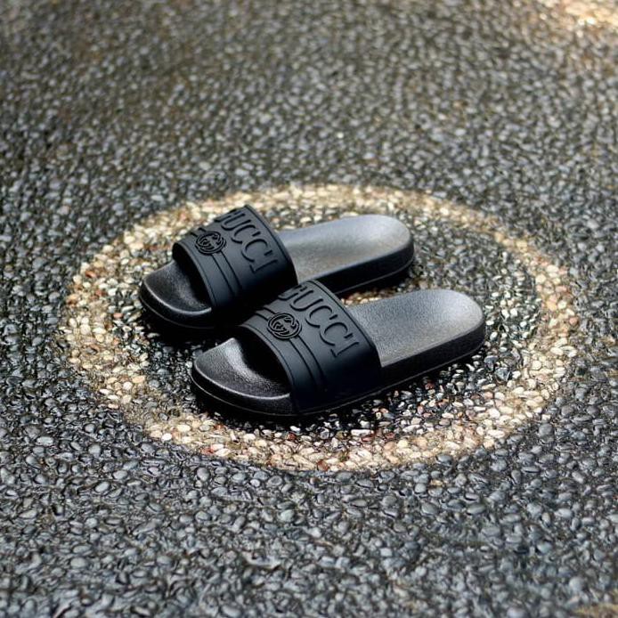  SANDAL  SLIDE GUCCI  SENDAL PRIA  BLACK HITAM SANTAI 