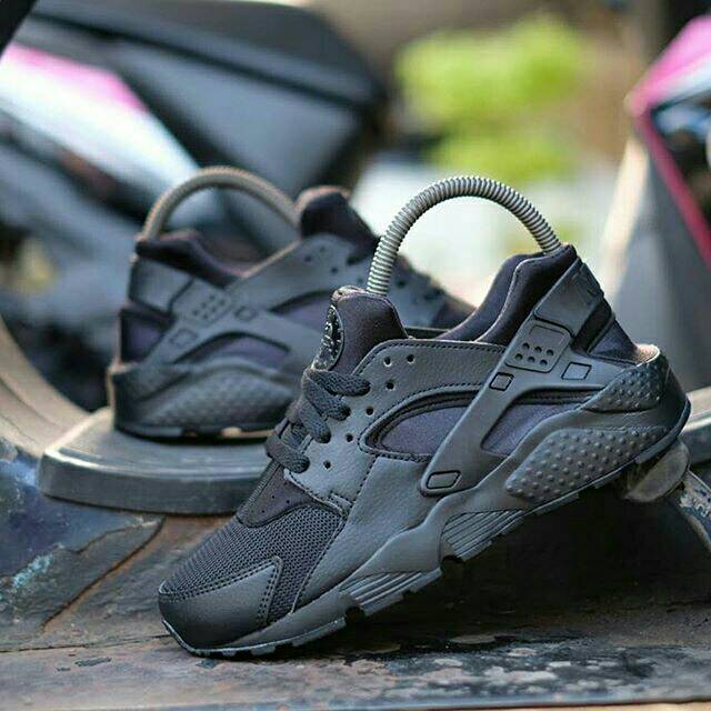 Nike Huarache full black