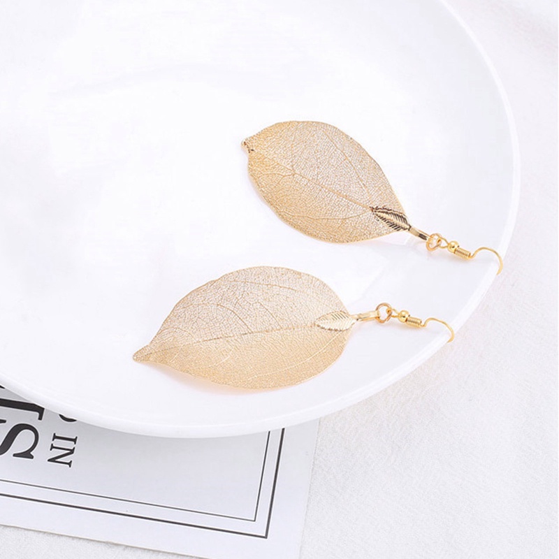 Anting Panjang Bentuk Daun Besar Gaya Bohemian Untuk Wanita