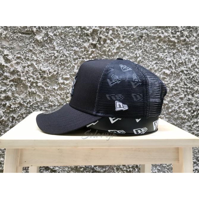 New Era 9Forty K-Frame Trucker New York Yankees Camo Infill Black Cap
