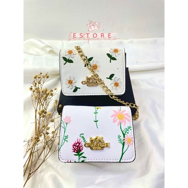 Ch logo flower wallet 02