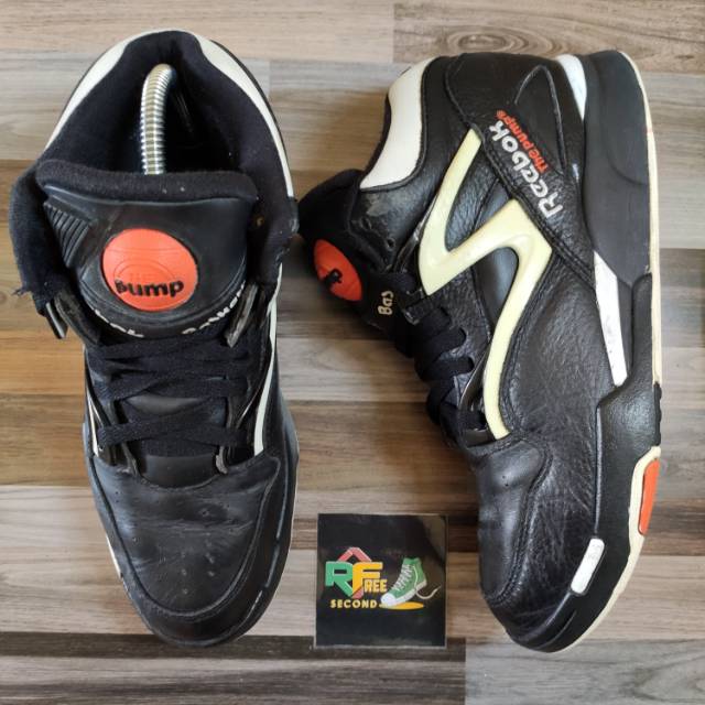 sepatu reebok pump